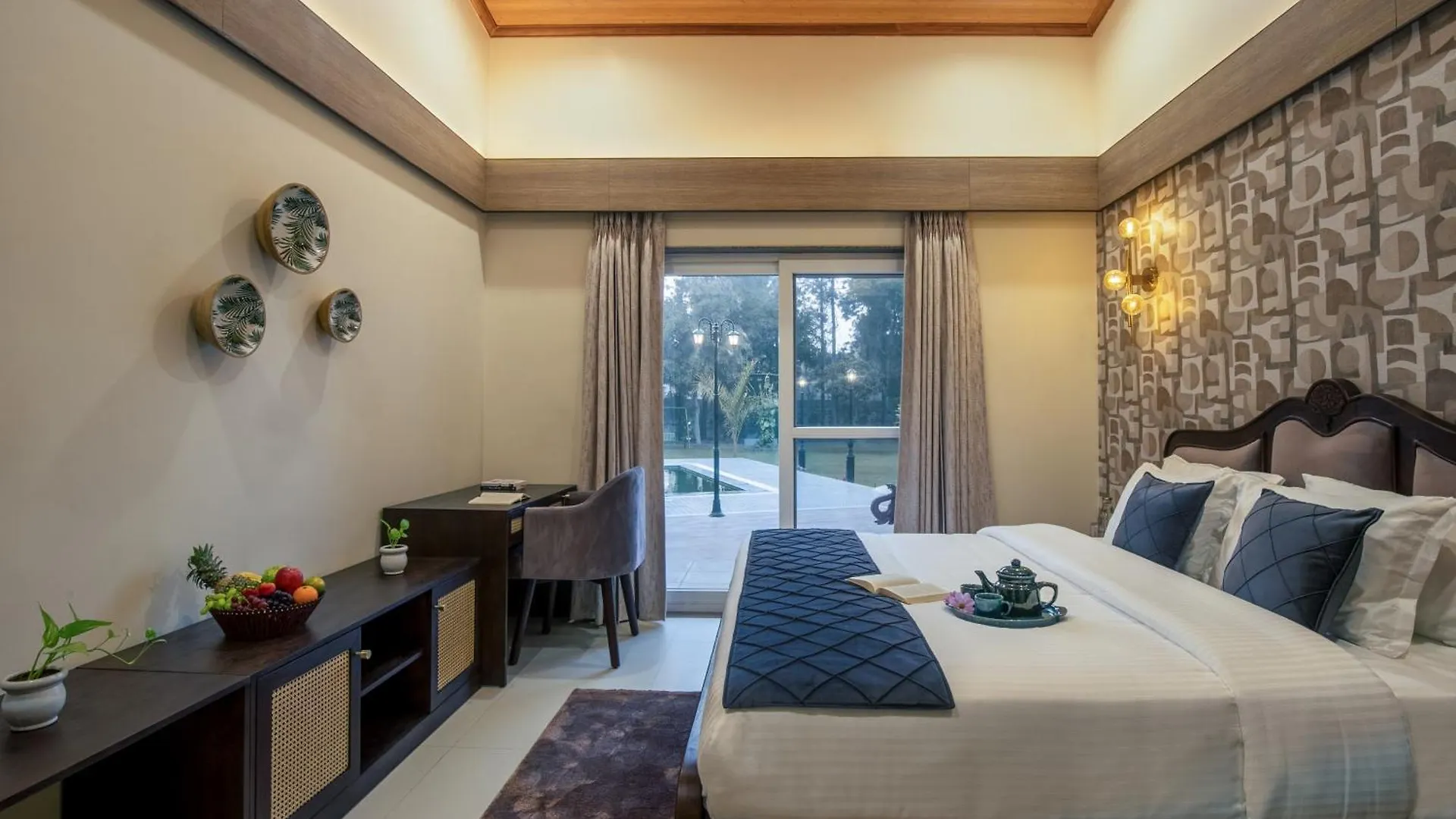 Elivaas 6 Bhk Farmstay With Pvt Pool & Garden - Esh Gurgaon Villa