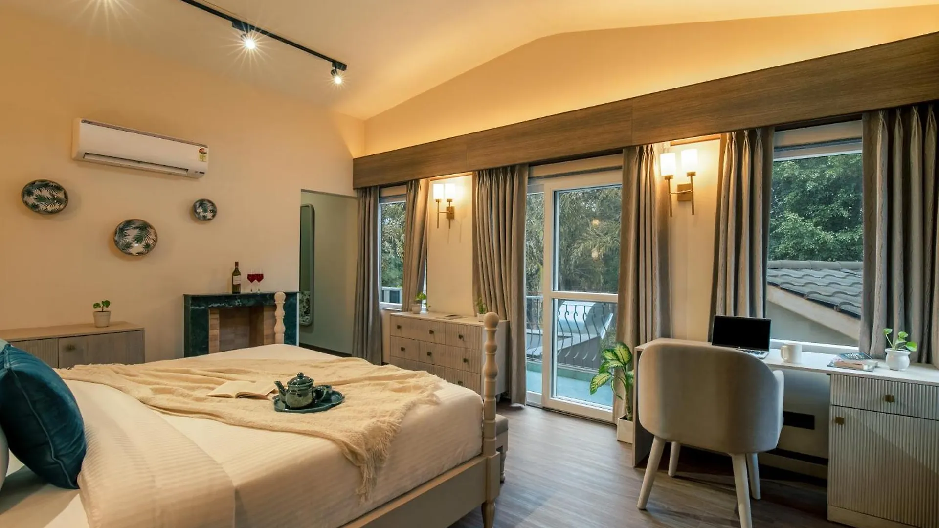 Elivaas 6 Bhk Farmstay With Pvt Pool & Garden - Esh Gurgaon Villa