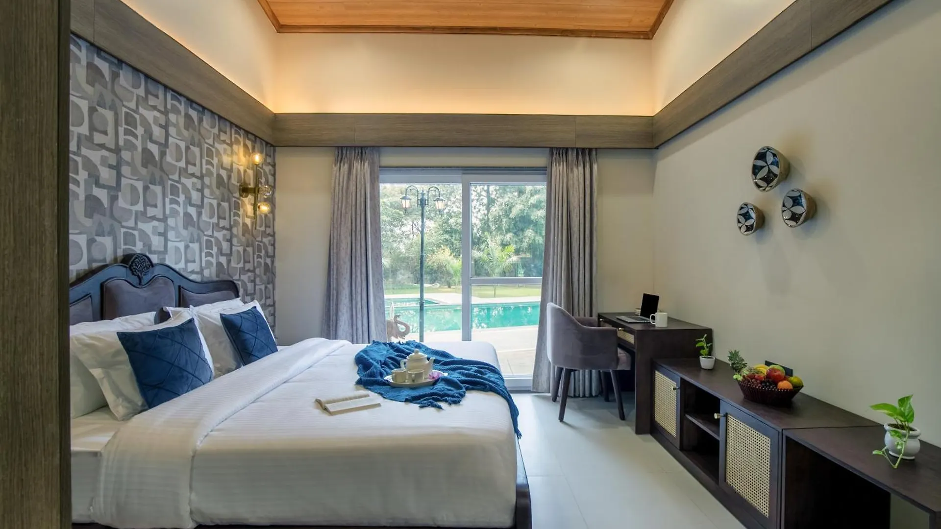 Villa Elivaas 6 Bhk Farmstay With Pvt Pool & Garden - Esh Gurgaon