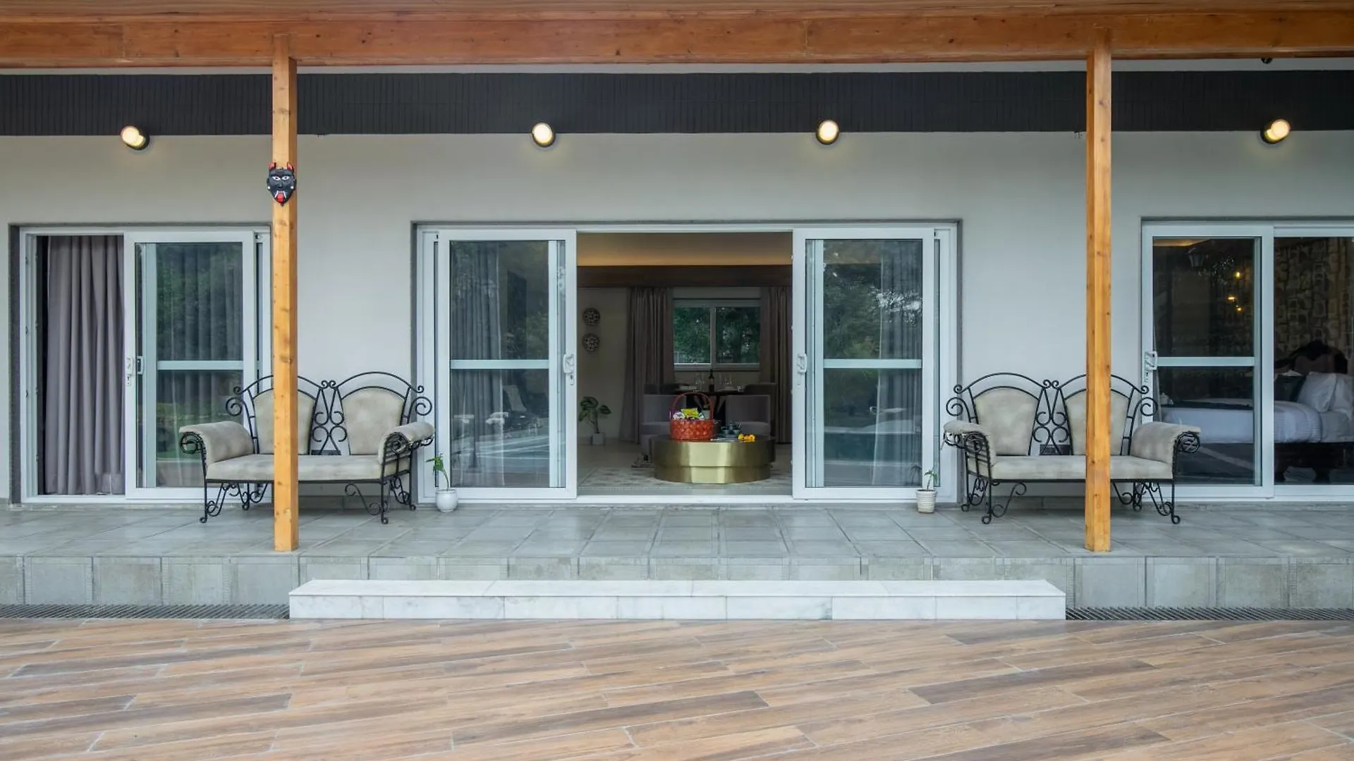 Elivaas 6 Bhk Farmstay With Pvt Pool & Garden - Esh Γκουργκάον 0*,